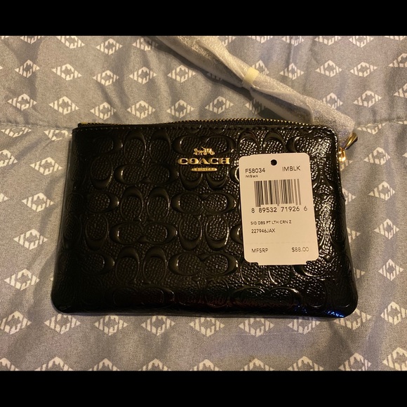 Coach Handbags - NWT Coach Black Wrislet